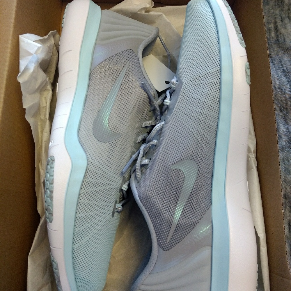 Nike WMNS Flex Supreme TR 5 Reflect Sz 8